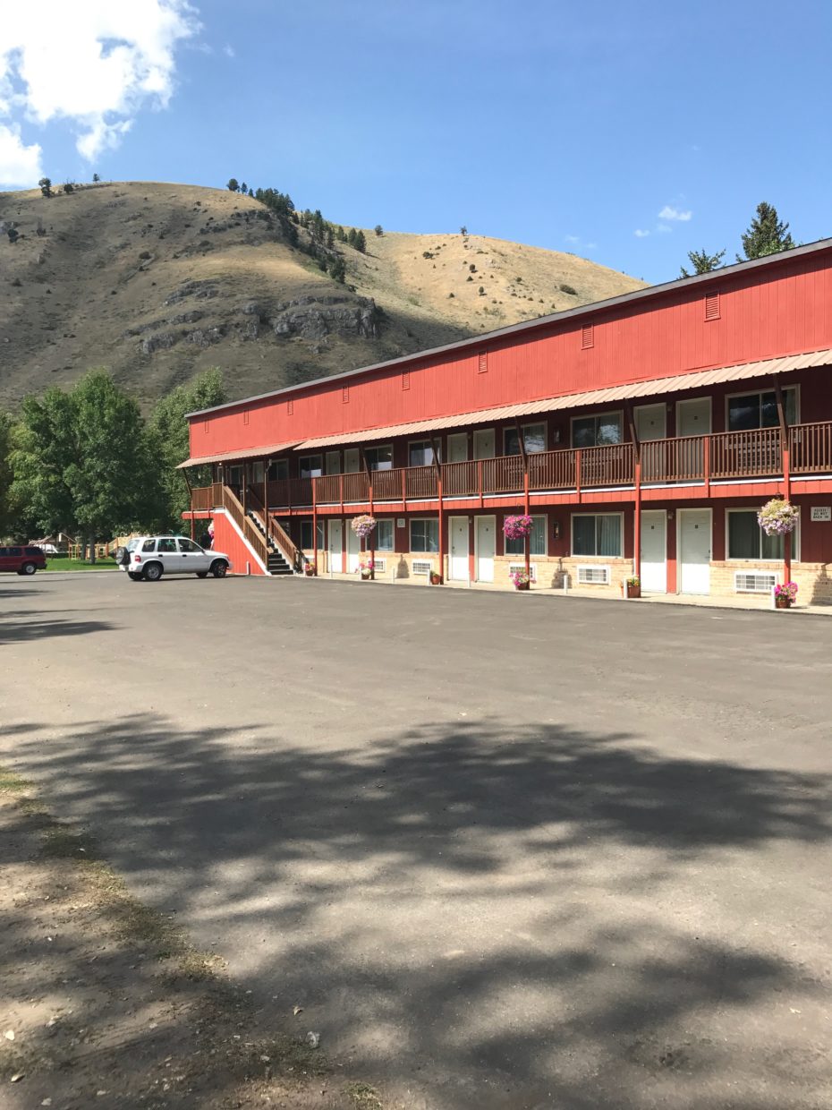 Motels in Jackson WY About 4 Winds Motel Jackson, WY